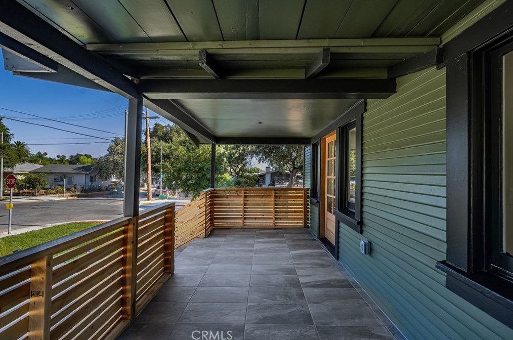 1901 Navarro Ave, Pasadena CA  91103-1551 exterior