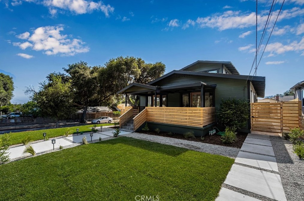 1901 Navarro Ave, Pasadena CA  91103-1551 exterior