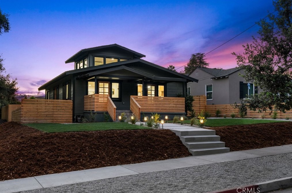 1901 Navarro Ave, Pasadena CA  91103-1551 exterior