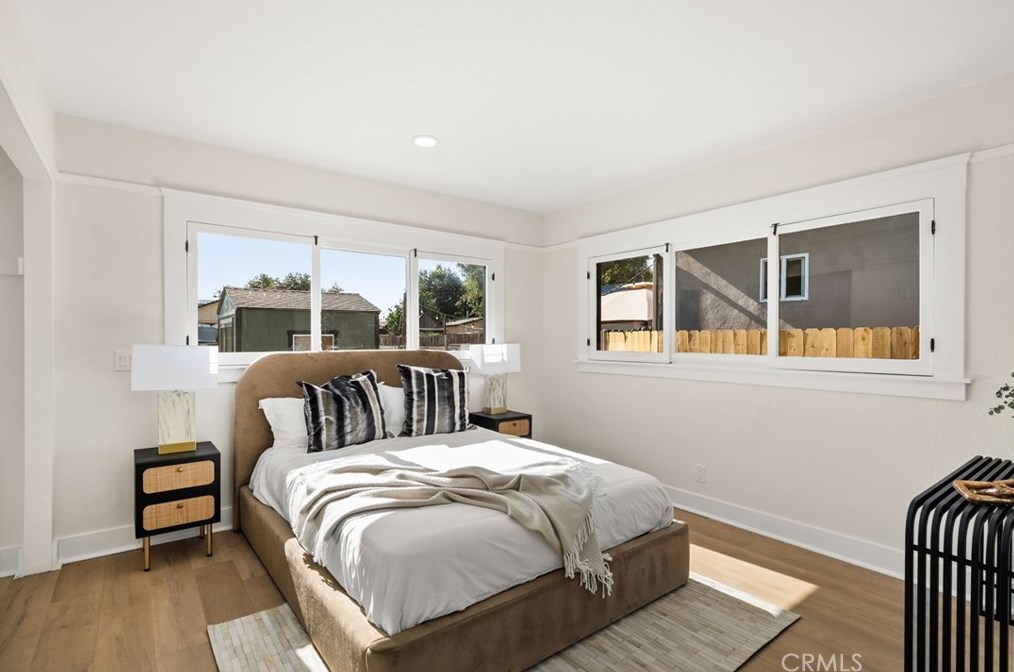 1901 Navarro Ave, Pasadena CA  91103-1551 exterior