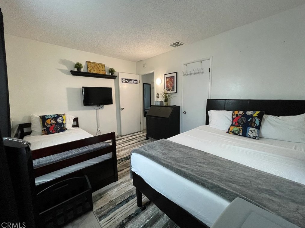 15133 Bellflower Blvd, Bellflower CA 90706-3711 exterior