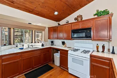 1134 Siskiyou Drive, Big Bear Lake, CA 92315 - Photo 7