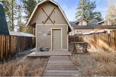 724 Elysian Boulevard, Big Bear City, CA 92314 - Photo 15