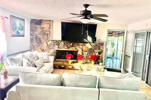 17626 Orange Ct, Fontana, CA 92335 - Photo 11