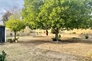 17626 Orange Ct, Fontana, CA 92335 - Photo 27