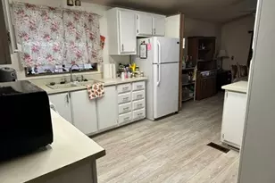 5700 W Wilson St, Banning, CA 92220 - Photo 25