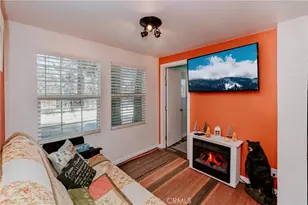 298 Holmes Ln, Sugarloaf, CA 92386 - Photo 5