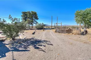 45757 Paddington Rd, Lucerne Valley, CA 92356 - Photo 7