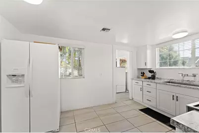 520 W Randall Avenue, Rialto, CA 92376 - Photo 15