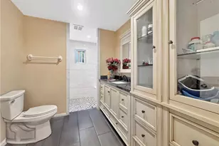 7736 Sugar Dr, Huntington Beach, CA 92647 - Photo 15