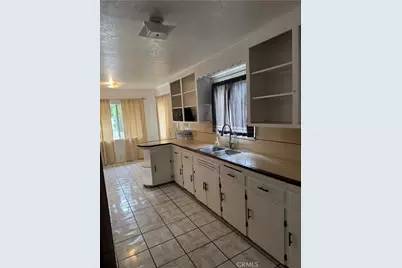 903 E 7th Street, Pomona, CA 91766 - Photo 9