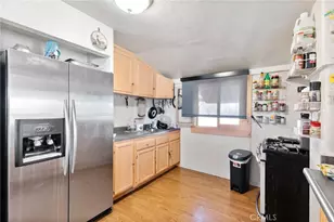 207 E 5th St, Beaumont, CA 92223 - Photo 15