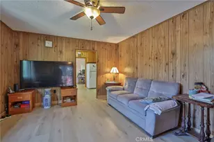 22945 Redwood Way, Crestline, CA 92325 - Photo 11