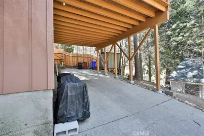 22945 Redwood Way, Crestline, CA 92325 - Photo 9