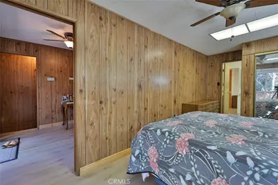 22945 Redwood Way, Crestline, CA 92325 - Photo 33