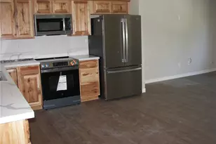 23511 Lake Dr, Crestline, CA 92325 - Photo 9