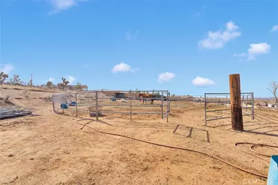 25733 Roundup Way, Apple Valley, CA 92308 - Photo 47