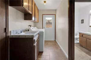 25733 Roundup Way, Apple Valley, CA 92308 - Photo 23