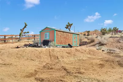 25733 Roundup Way, Apple Valley, CA 92308 - Photo 49