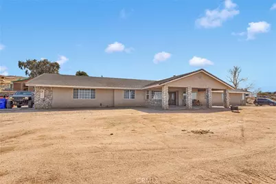 25733 Roundup Way, Apple Valley, CA 92308 - Photo 7