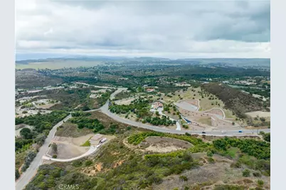 35380 Avenida La Cresta, Murrieta, CA 92562 - Photo 7