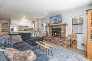 723 Summit Blvd, Big Bear Lake, CA 92315 - Photo 3