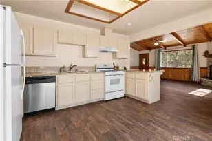 252 Riverside Ave, Sugarloaf, CA 92386 - Photo 9