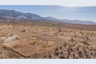 7077 Camp Rock Road, Lucerne Valley, CA 92356 - Photo 9