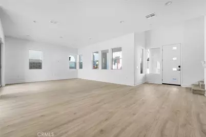 27409 Creekwood Lane, Valencia, CA 91381 - Photo 3