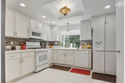 458 Clubhouse Drive, Twin Peaks, CA 92391 - Photo 11