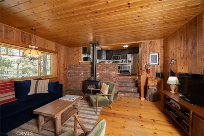 40153 Lakeview Drive, Big Bear Lake, CA 92315 - Photo 11