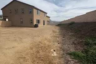 30277 Marshall Ln, Menifee, CA 92584 - Photo 15