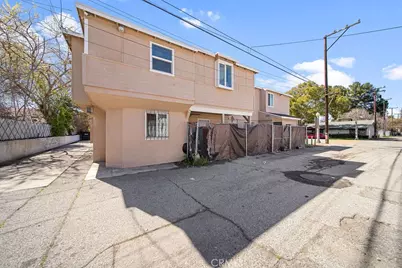 394 W 17th Street, San Bernardino, CA 92405 - Photo 19