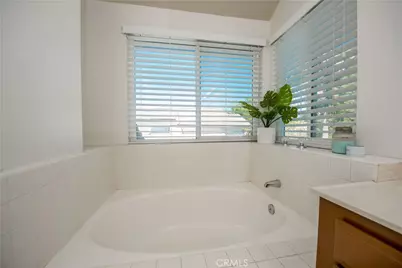 3251 Mountainside Drive, Corona, CA 92882 - Photo 19