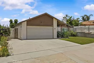 10060 Hillsborough Ln, Riverside, CA 92503 - Photo 27