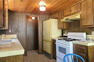 25 Manzanita, Running Springs, CA 92382 - Photo 7