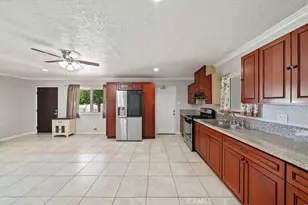 20548 Neuralia Rd, California City, CA 93505 - Photo 23
