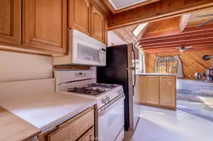 817 E Mountain View Blvd, Big Bear City, CA 92314 - Photo 11