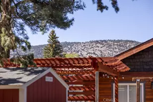 817 E Mountain View Blvd, Big Bear City, CA 92314 - Photo 3