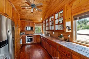 175 N Trails End Rd, Green Valley Lake, CA 92341 - Photo 15