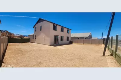 17426 Whiskey Mountain, Hesperia, CA 92345 - Photo 13