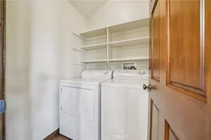 551 Raccoon Ct, Lake Arrowhead, CA 92352 - Photo 21