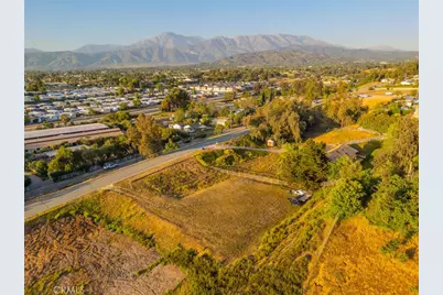 34077 5th Place, Yucaipa, CA 92399 - Photo 3