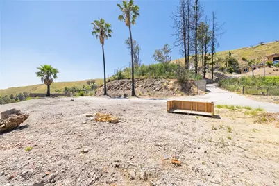 875 W Vista Dr, San Bernardino, CA 92405 - Photo 11