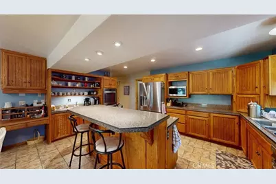 21645 Jobs Peak Road, Cedarpines Park, CA 92322 - Photo 19