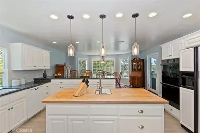 27781 St Bernard Lane, Lake Arrowhead, CA 92352 - Photo 11