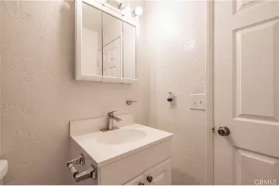 1044 E Country Club Boulevard, Big Bear City, CA 92314 - Photo 11