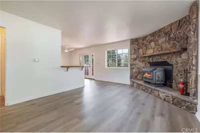 1044 E Country Club Boulevard, Big Bear City, CA 92314 - Photo 7