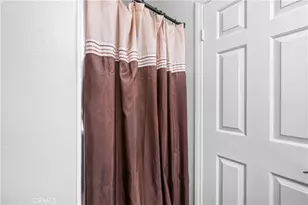 29263 Gateway Dr, Lake Elsinore, CA 92530 - Photo 17