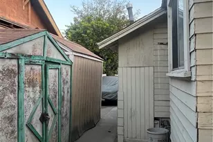 586 W Center St, Pomona, CA 91768 - Photo 11